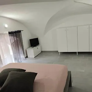 Apartmán Maya's, CTA